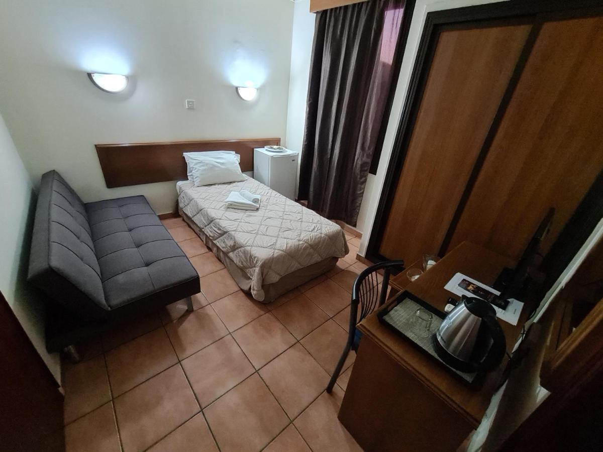 Metropole Hotel Limassol Extérieur photo
